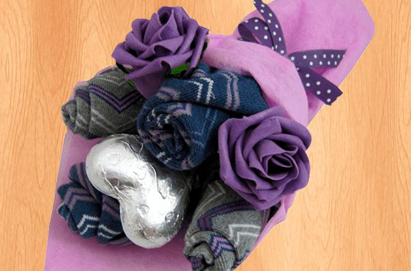 Подарки из носков для настоящих мужчин: 4 оригинальные идеи своими руками